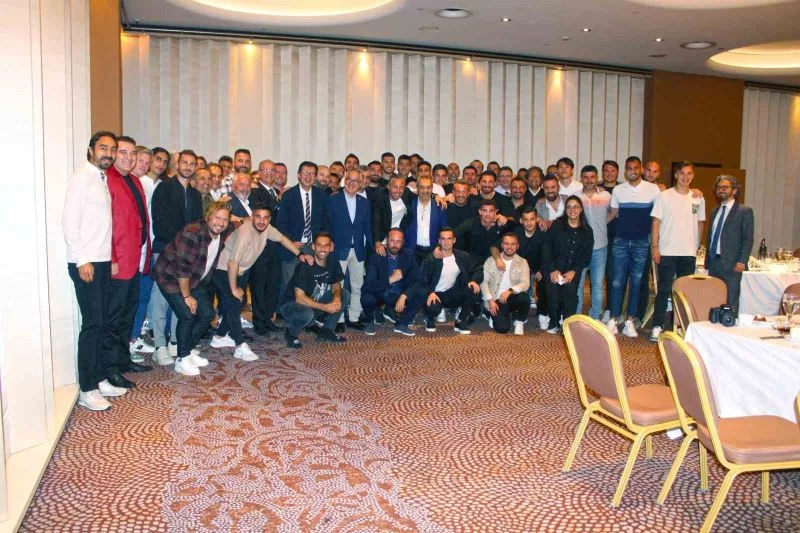Altaylı oyuncular, sezonun mutluluk yemeğinde bir araya geldi
