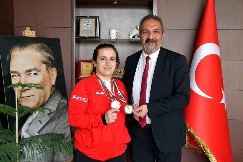 Milli Sporcusu Yadigar, Söke’ye gurur yaşattı
