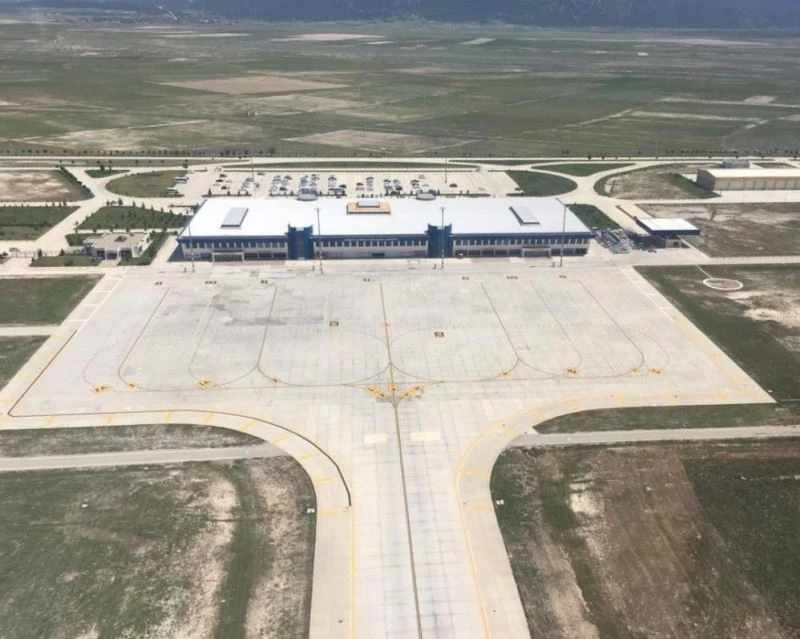 Çardak Havalimanı, Nisan ayında 37 bin yolcuya hizmet verdi

