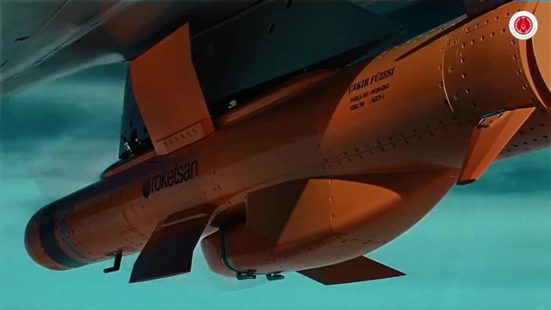 Yerli füze ÇAKIR, Akıncı TİHA’dan atıldı
