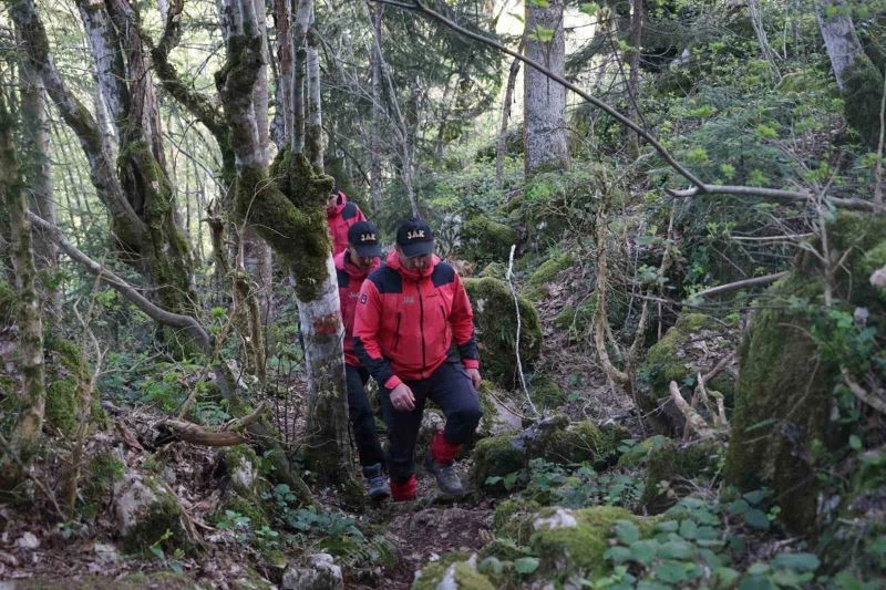 Milli parkta kaybolan vatandaş 14 gün sonra sığındığı köyde bulundu
