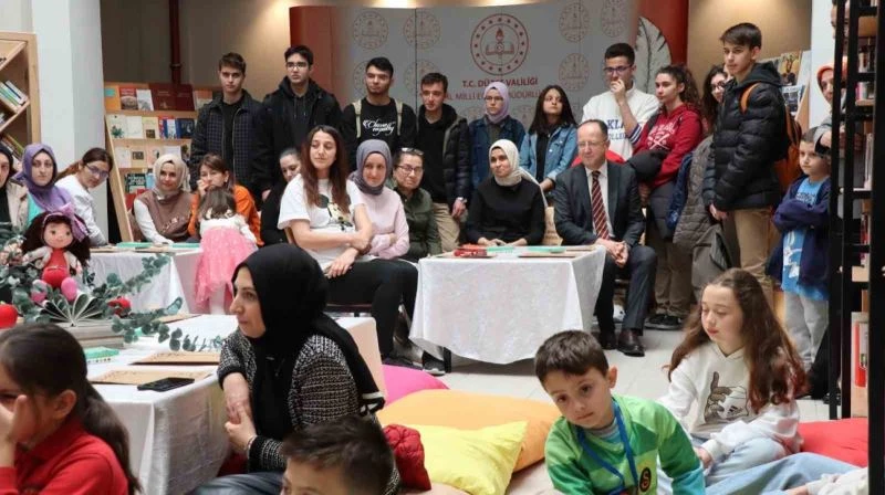 Bu sefer annelere masal anlatıldı
