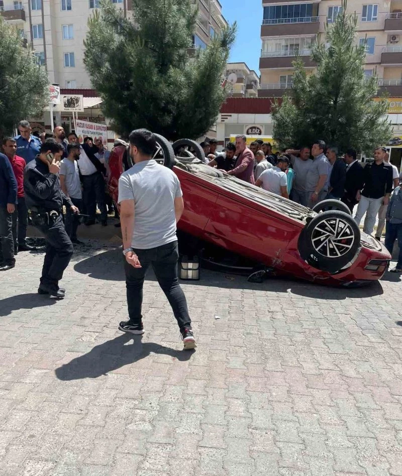 Silvan’da otomobil takla attı: 3 yaralı
