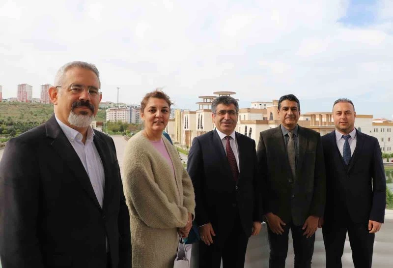 NEVÜ ve Pakistan Wah Üniversitesi arasında iş birliği protokolü imzalandı
