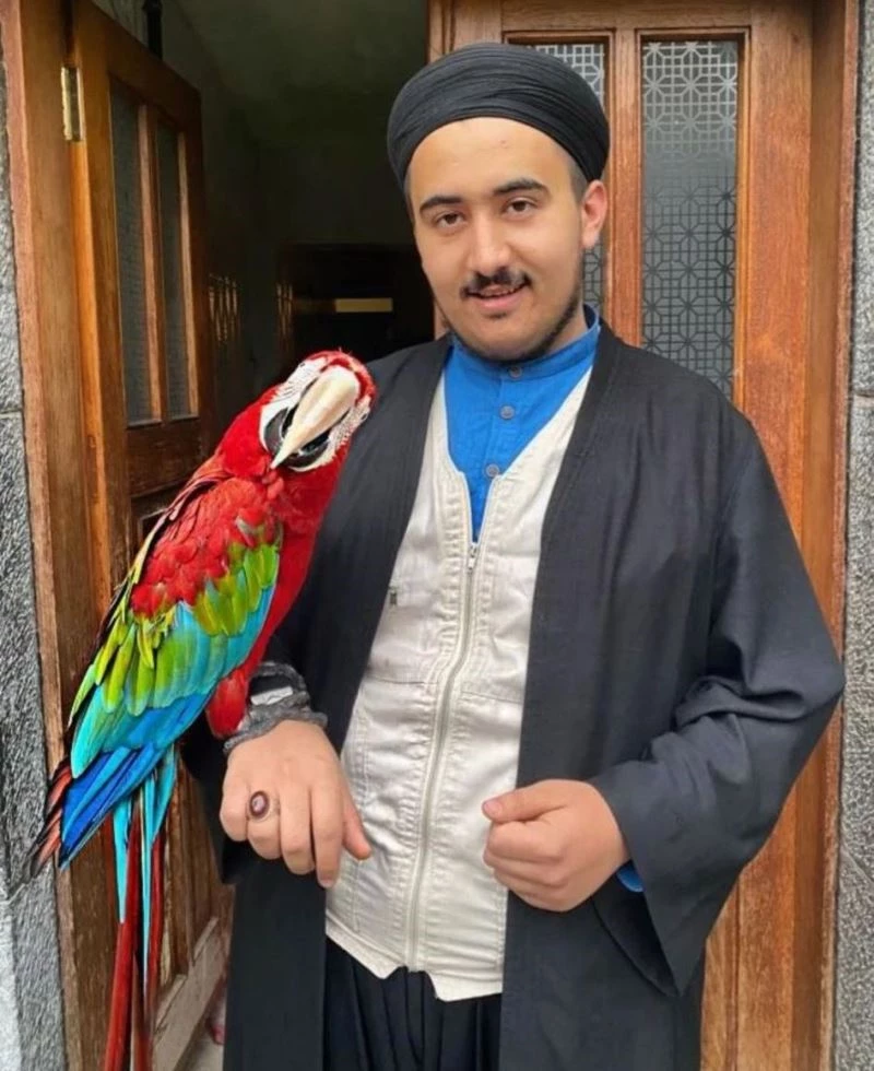 Haber alınamayan İlahiyat Fakültesi öğrencisinin cesedi boş arazide bulundu
