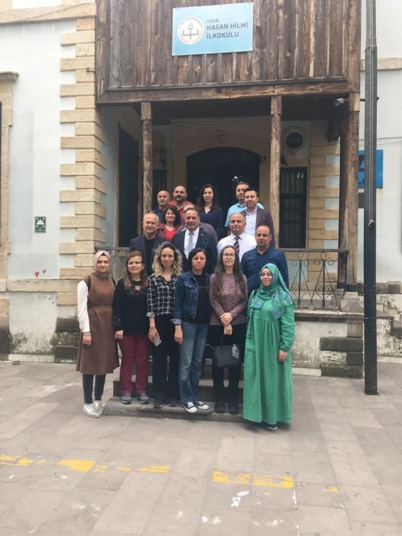 Milli Eğitim Müdürü Bülent Şahin öğretmenlerin sorunlarını dinledi
