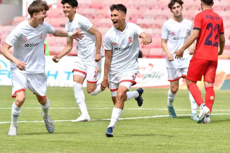 TFF 2. Lig: Balıkesirspor: 3 - Zonguldak Kömürspor: 3
