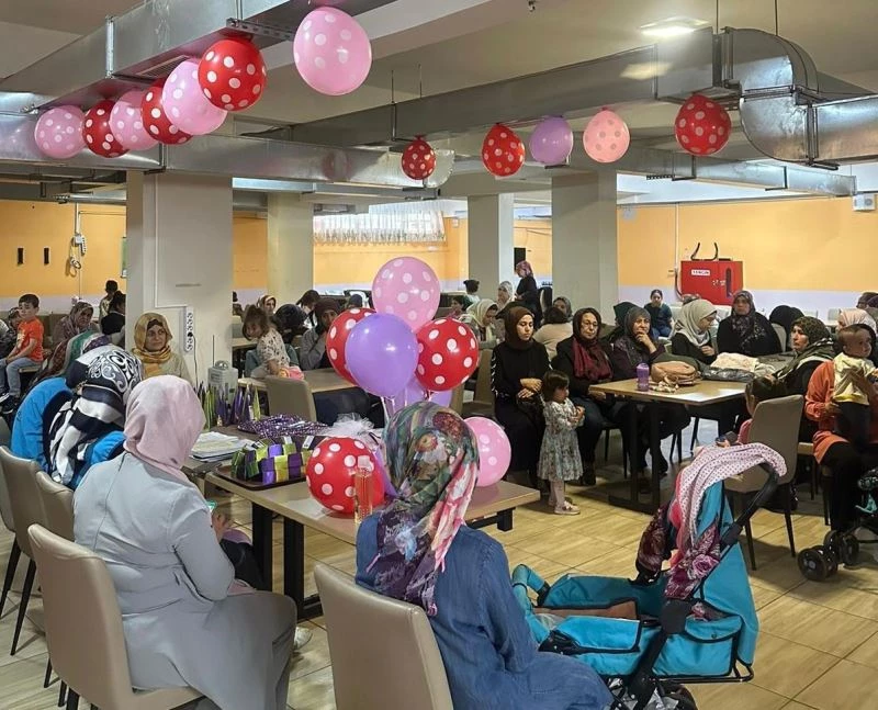 Depremin ikinci günü dünyaya gelen bebek için mevlit
