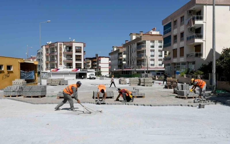 Kuşadası Belediyesi Davutlar Mahallesi’ndeki çalışmalarını sürdürüyor
