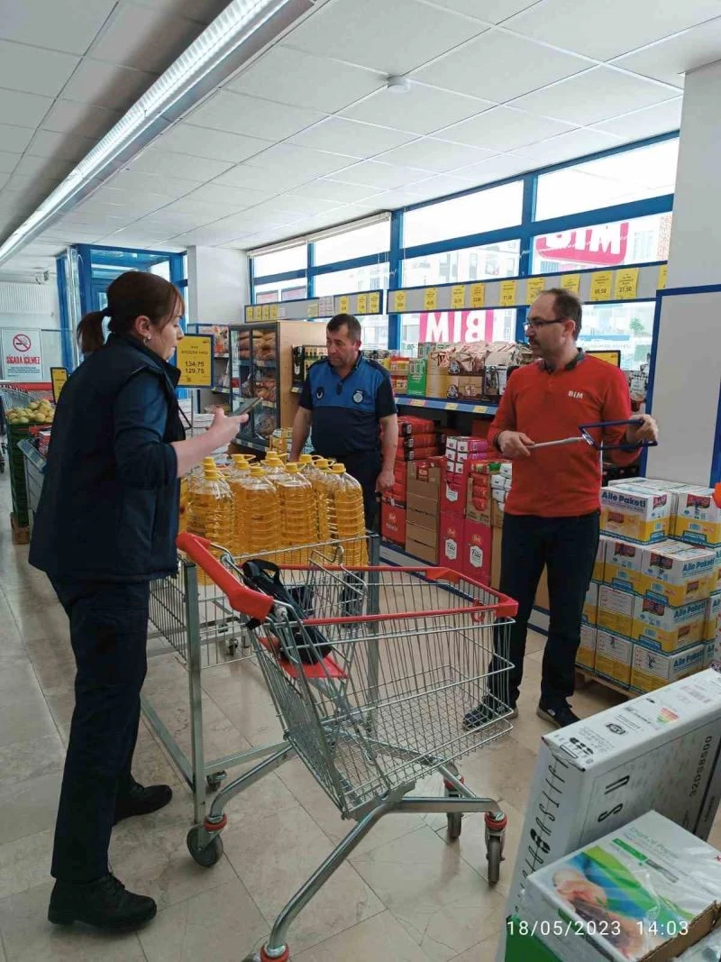 Zabıta ekipleri marketlerde fahiş fiyat denetimi yaptı
