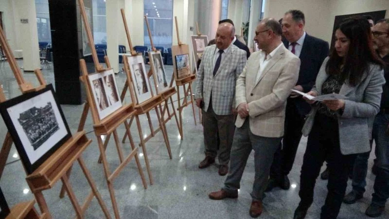 Eserlerini depremzedeler için sergilediler
