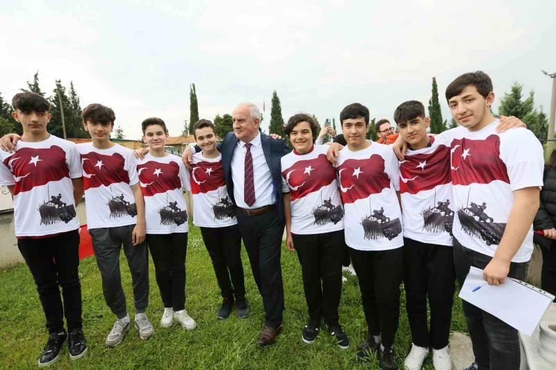 Derince’de 19 Mayıs coşkusu erken başladı
