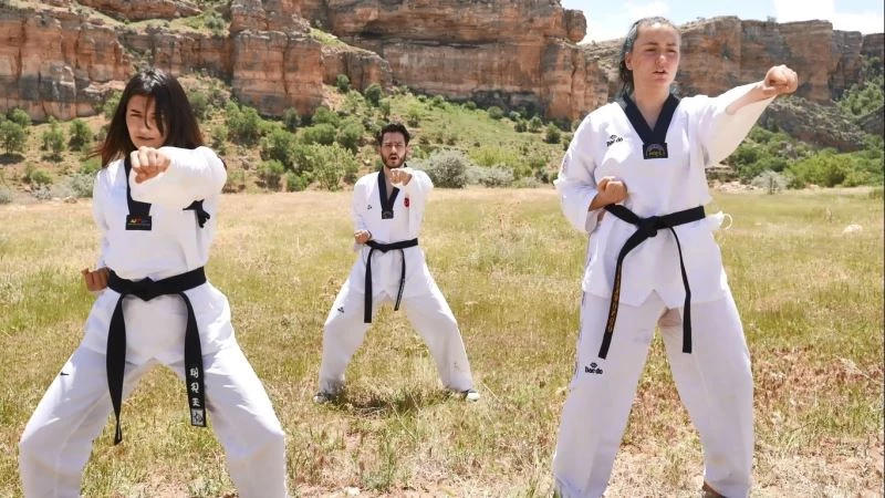 20 yıldır şampiyon sporcular kazandırıyor
