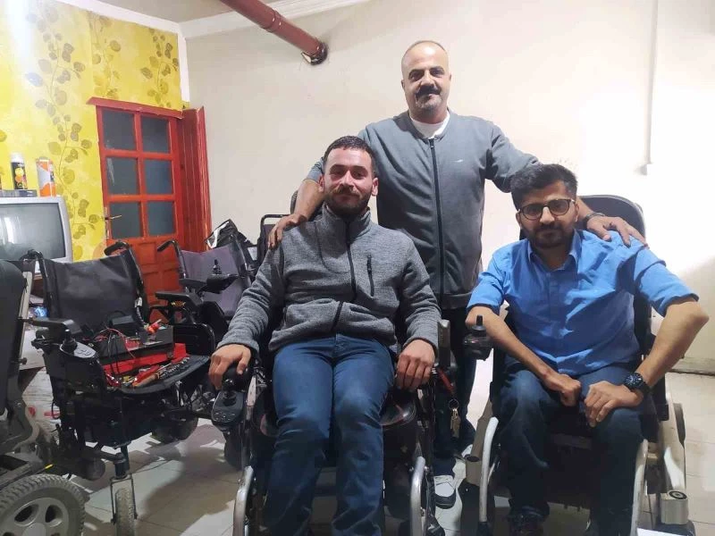 Engelli genç, kendisi gibi engelli olanlara umut oluyor
