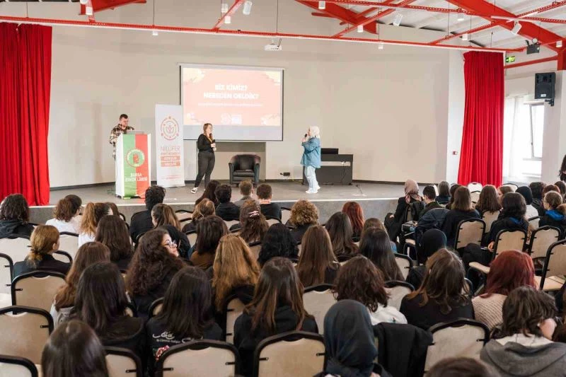 “Önce İnsan” projesiyle gençlik haklarına dikkat çekildi
