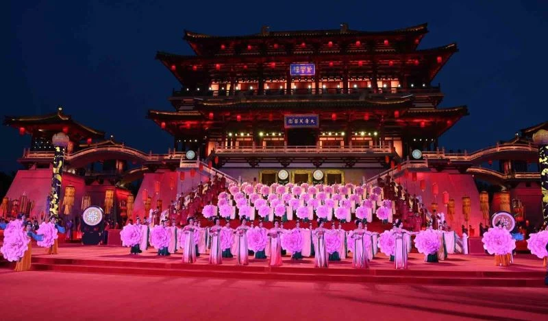 Çin-Orta Asya Zirvesi dans gösterisiyle başladı
