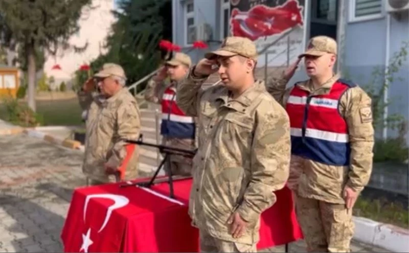 Deprem bölgesinde engelli bireyler temsili askerlik yaptı
