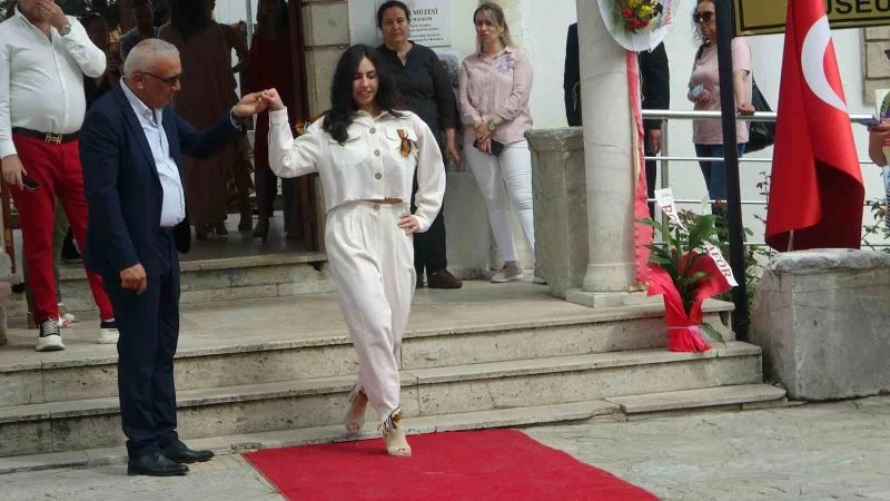 Müzeler Gününde ’Karia’dan Menteşe’ye, Menteşe’den Cumhuriyet’e Kadın’ defilesi
