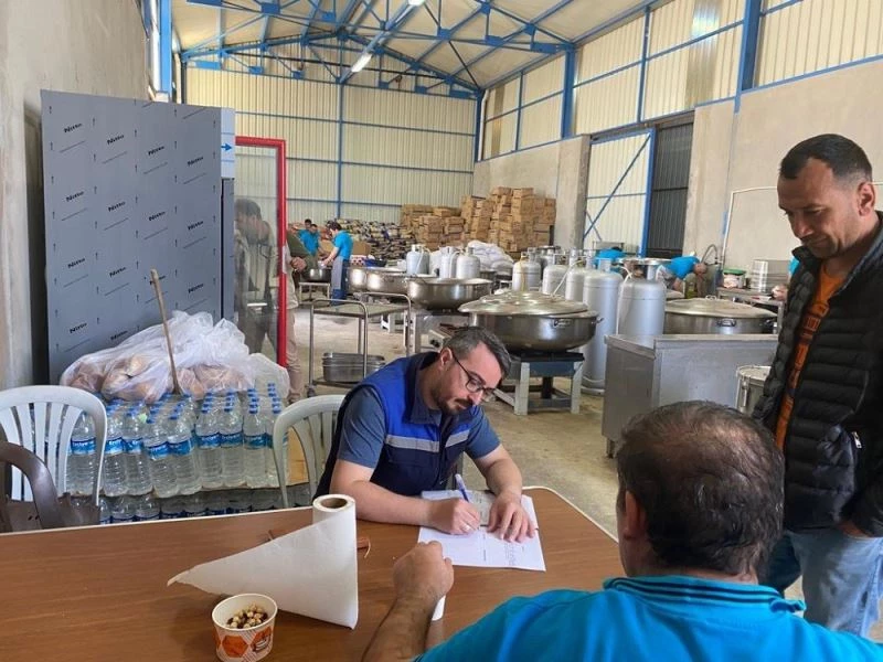 Gıda kontrol ekipleri deprem bölgelerinde göreve başladı
