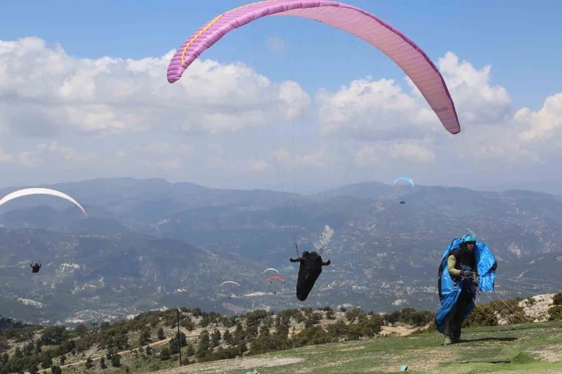 Gökyüzünde Bahar Kupası heyacanı
