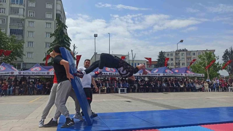 Bafra’da Atatürk’ü Anma, Gençlik ve Spor Bayramı çeşitli etkinlikleri
