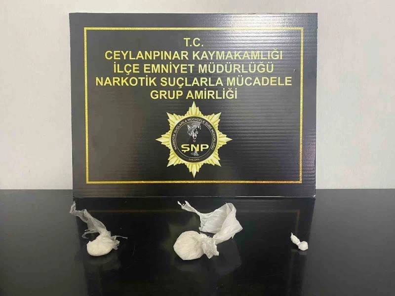 Uyuşturucu taşıyan şahıs ilçe girişinde gözaltına alındı
