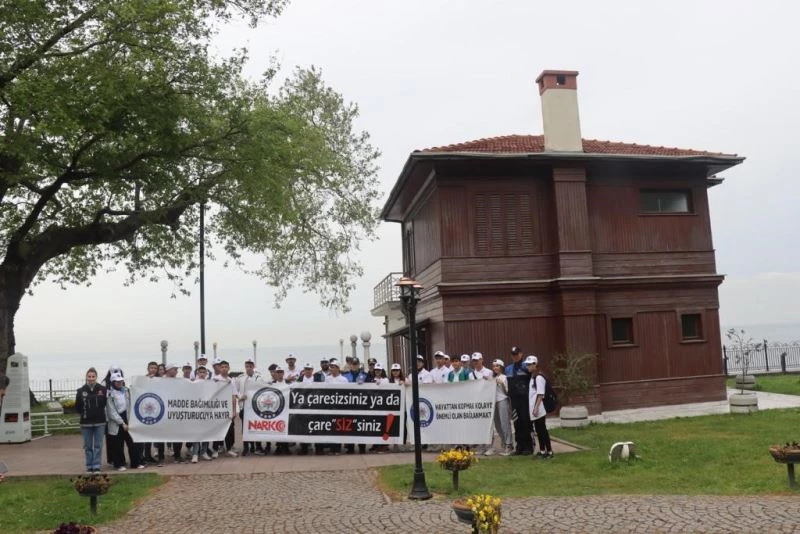 Yalova’da gençlerden bisiklet turu etkinliği
