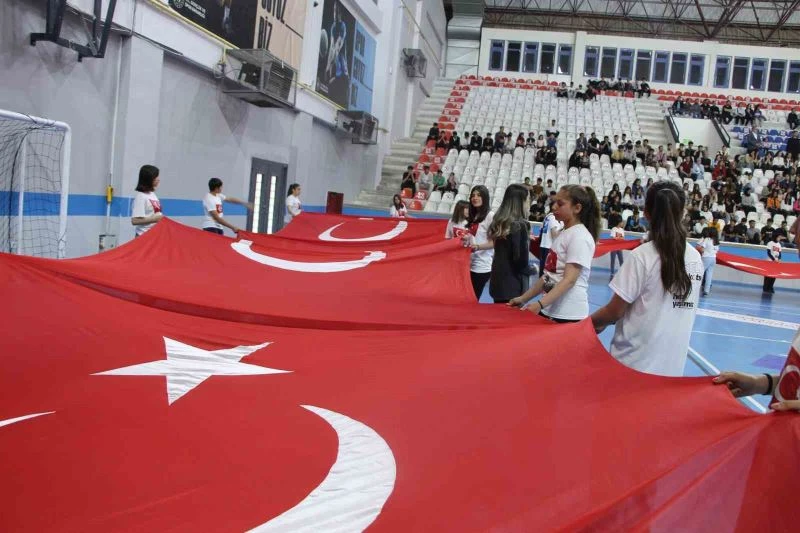 Şırnak’ta 19 Mayıs etkinliklerle kutlandı
