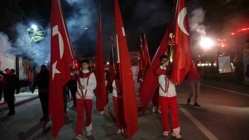 Uşak’ta “Fener Alayı” yürüyüşü gerçekleşti
