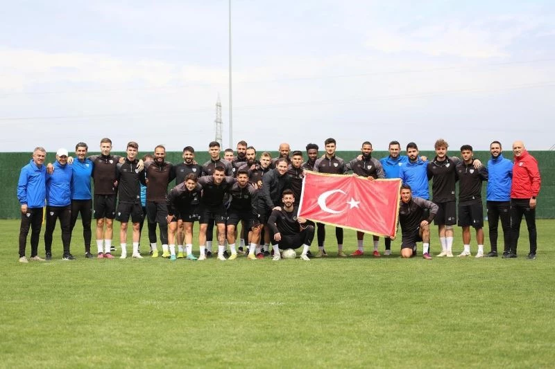Bandırmaspor ligin son maçına çıkıyor
