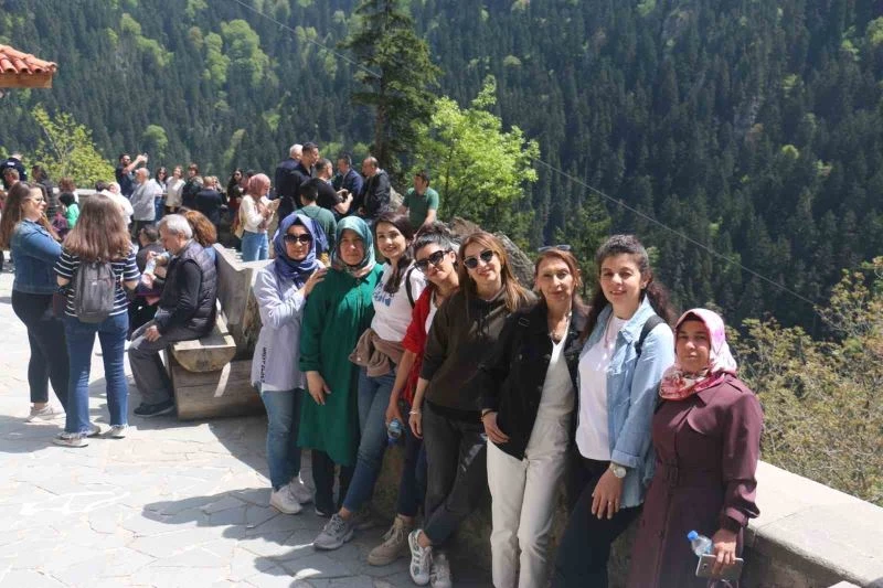 Şanlıurfa’daki şehit yakınlarına Karadeniz turu
