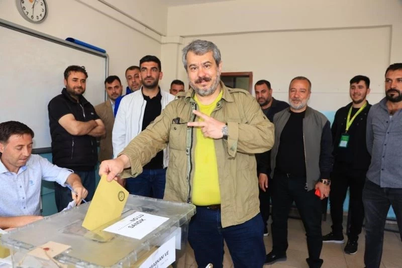 Seçim sloganı binlerce oya mal oldu
