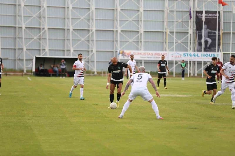 TFF 3. Lig: 68 Aksaray Belediyespor: 2 - Efeler 09 SFK: 1
