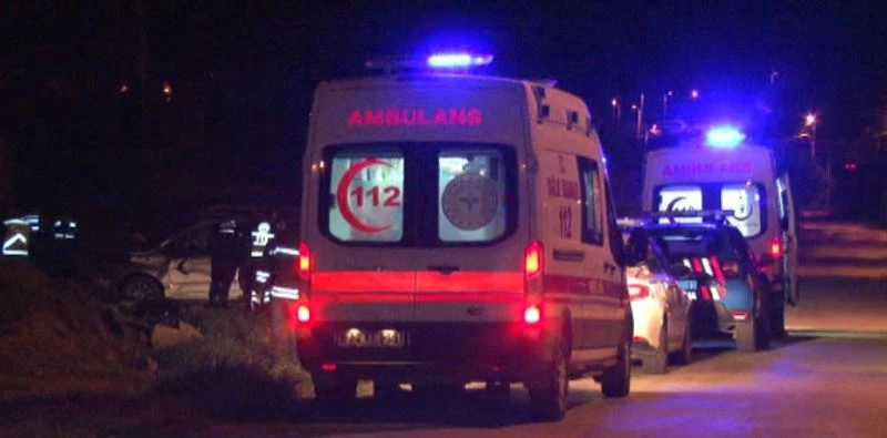 Edirne’de mültecileri taşıyan araç kaza yaptı: 1 ölü, 10 yaralı
