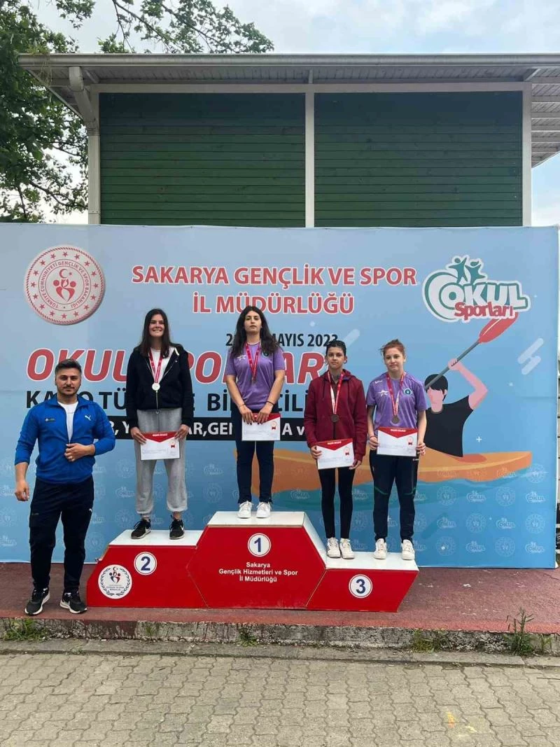 Afyonkarahisarlı sporcu kanoda Türkiye birincisi oldu
