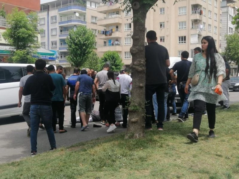 Batman’da yolun karşısına geçmeye çalışan yaşlı kadına araba çarptı
