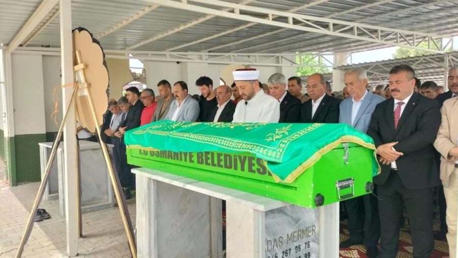 Kazada ölen Okur, göz yaşları arasında toprağa verildi