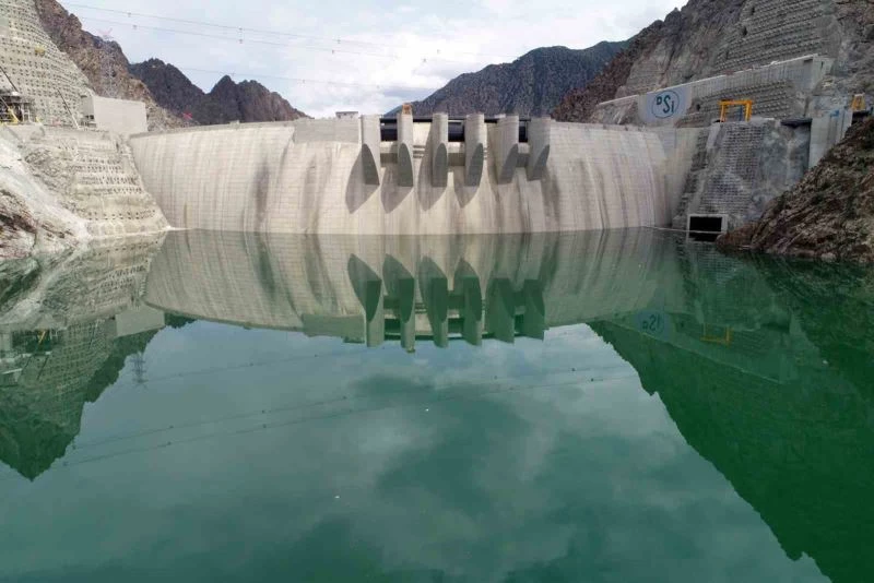 Yusufeli Barajı’nda elektrik üretimi için son 60 metre
