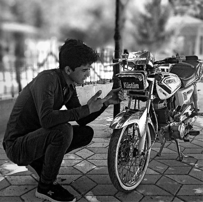 Aksaray’da motosiklet minibüse arkadan çarptı: 1 ölü
