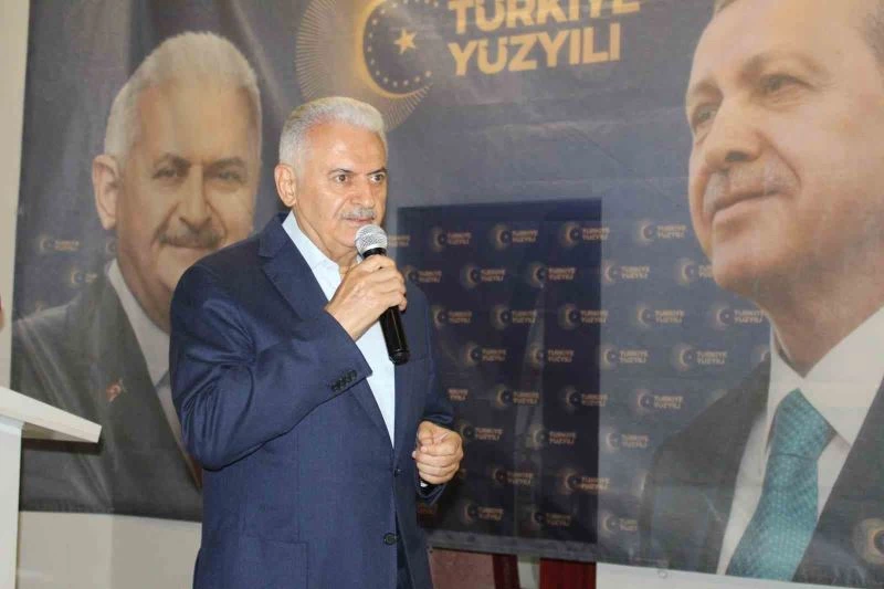Binali Yıldırım: “1 milyon mülteci gidecek noktaya geldi”
