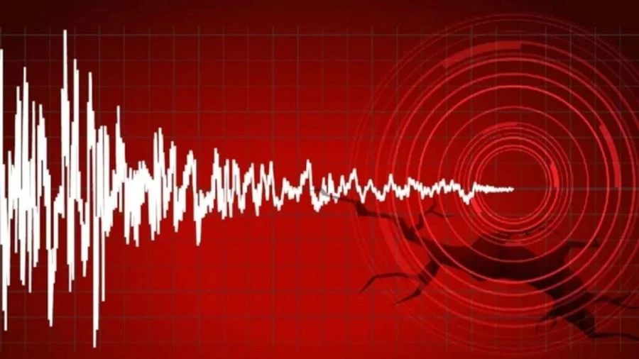  AFAD: “Kahramanmaraş’ın Göksun ilçesinde, saat 04.12’de 4,2 büyüklüğünde deprem meydana geldi. Depremin derinliği 6.98 kilometre olarak ölçüldü.”
