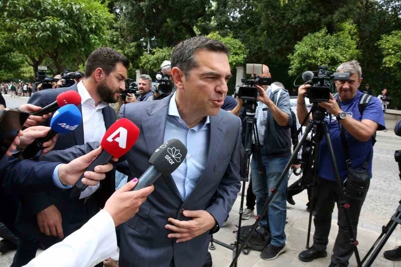 Yunanistan’da ana muhalefet lideri Çipras hükümet kurma görevini reddetti
