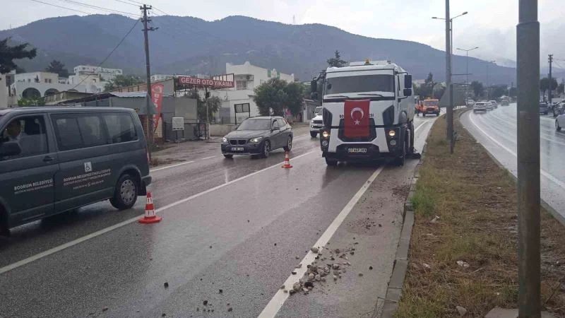 Bodrum’da belediye ekipleri yağışlara karşı teyakkuzdaydı
