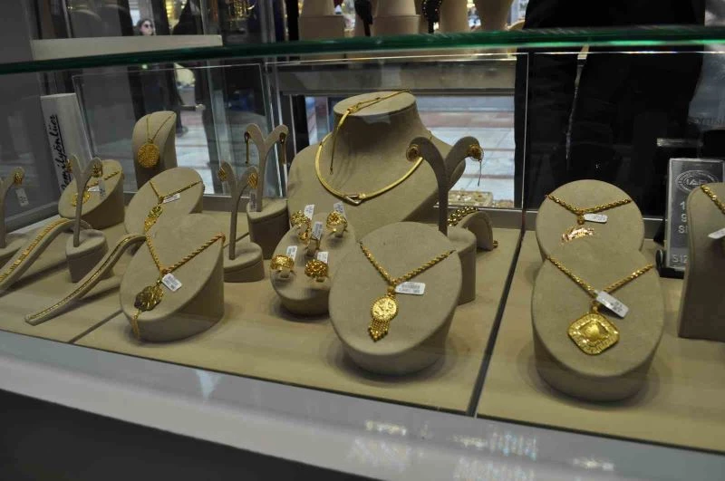 Kuyumcu esnafı kredi kartı nakit avans sınırının kaldırılmasından memnun
