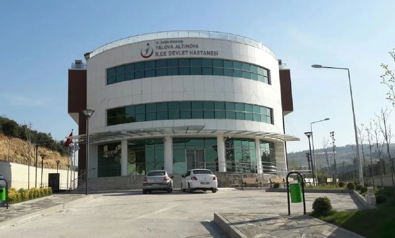 Yalova’da 20 tersane işçisi gıda zehirlenmesi şüphesiyle hastanelik oldu
