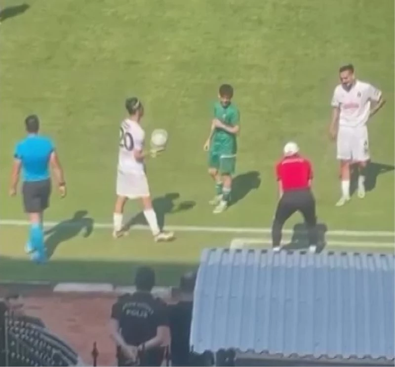 Batman Petrolspor taraftarları, Nazilli-Bursa maçında yaşanan olaya tepki gösterdi
