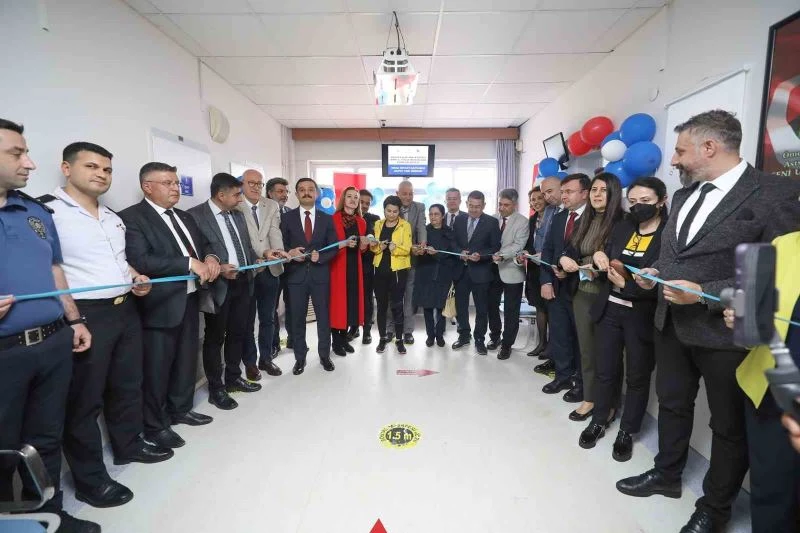 DEÜ’den Kiraz’a sağlık hizmeti
