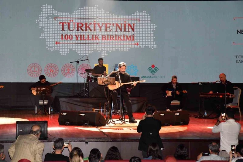 Necip Fazıl vefatının 40. yılında anıldı
