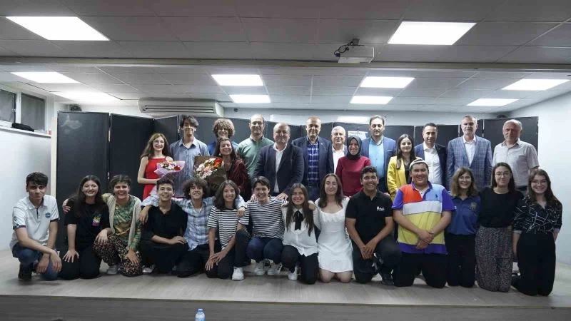 Ortaca’da ‘Entrikalı Dolap Komedyası’ sahnelendi
