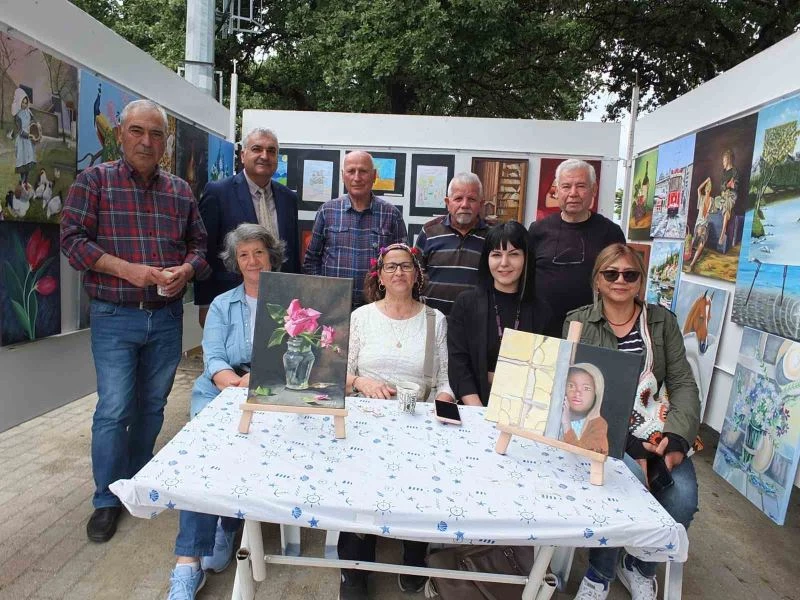 Burhaniye’de kursiyerlerin resimleri Ören’de sergilendi
